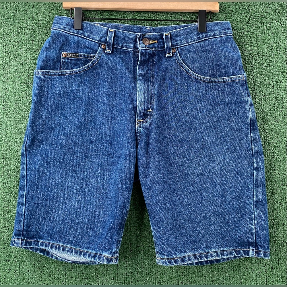 Vintage 90’s Lee Denim Jean Shorts Jorts Men’s Size 30